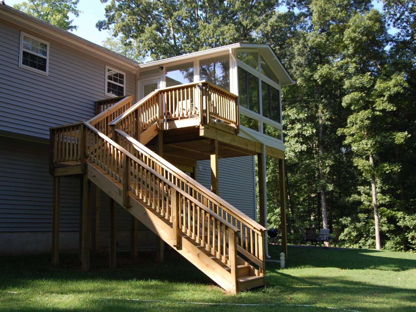 White Glass Knee Wall Elements (5)