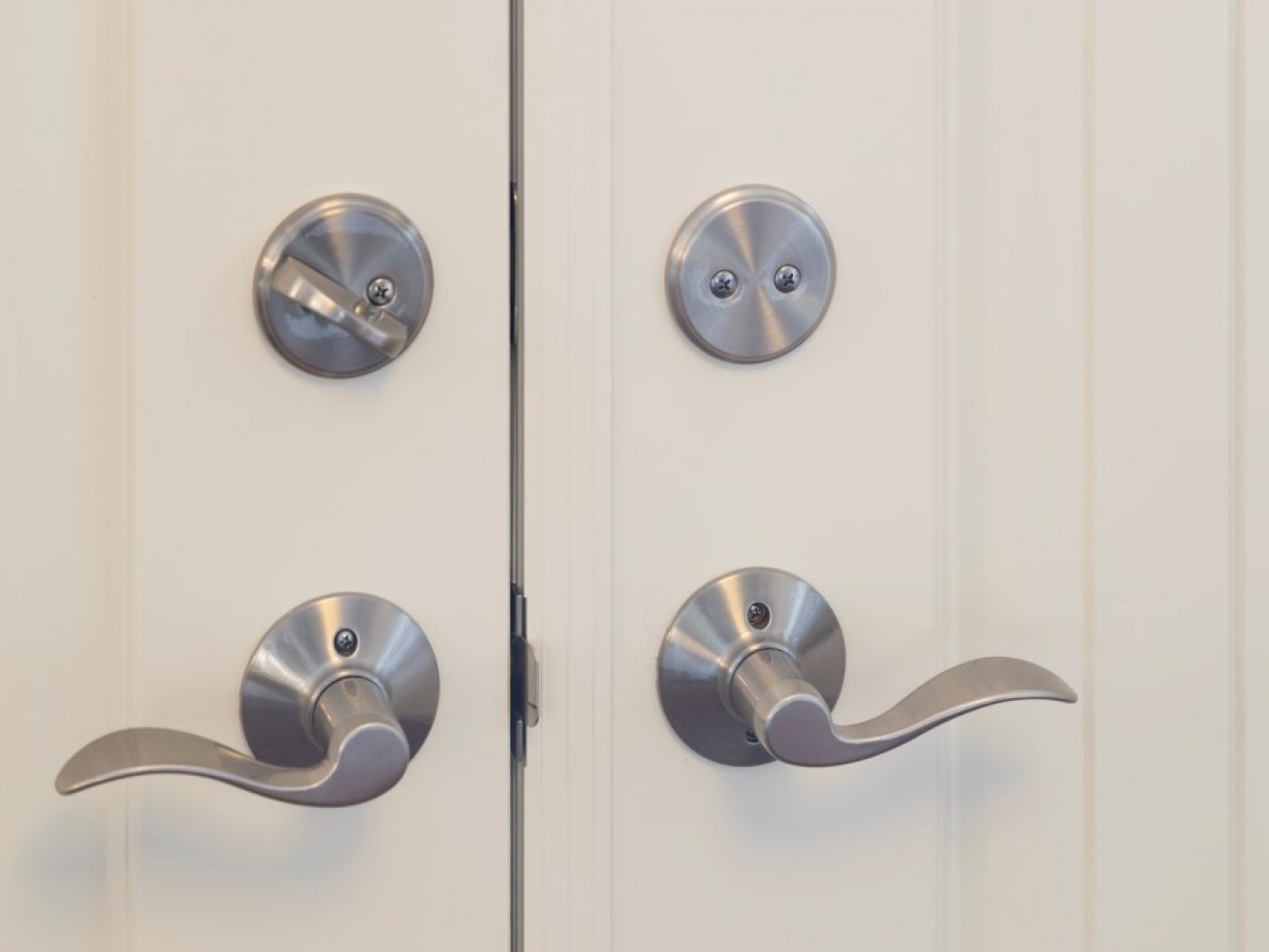 door handles on white door
