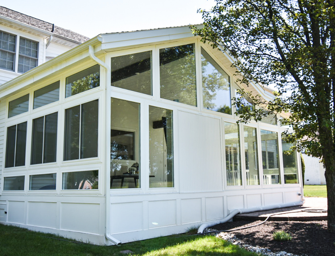 sunrooms vs screened porches