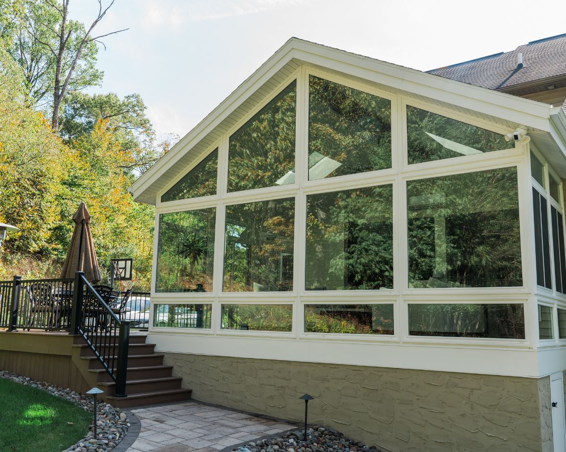 Sunroom window ideas for modern homes