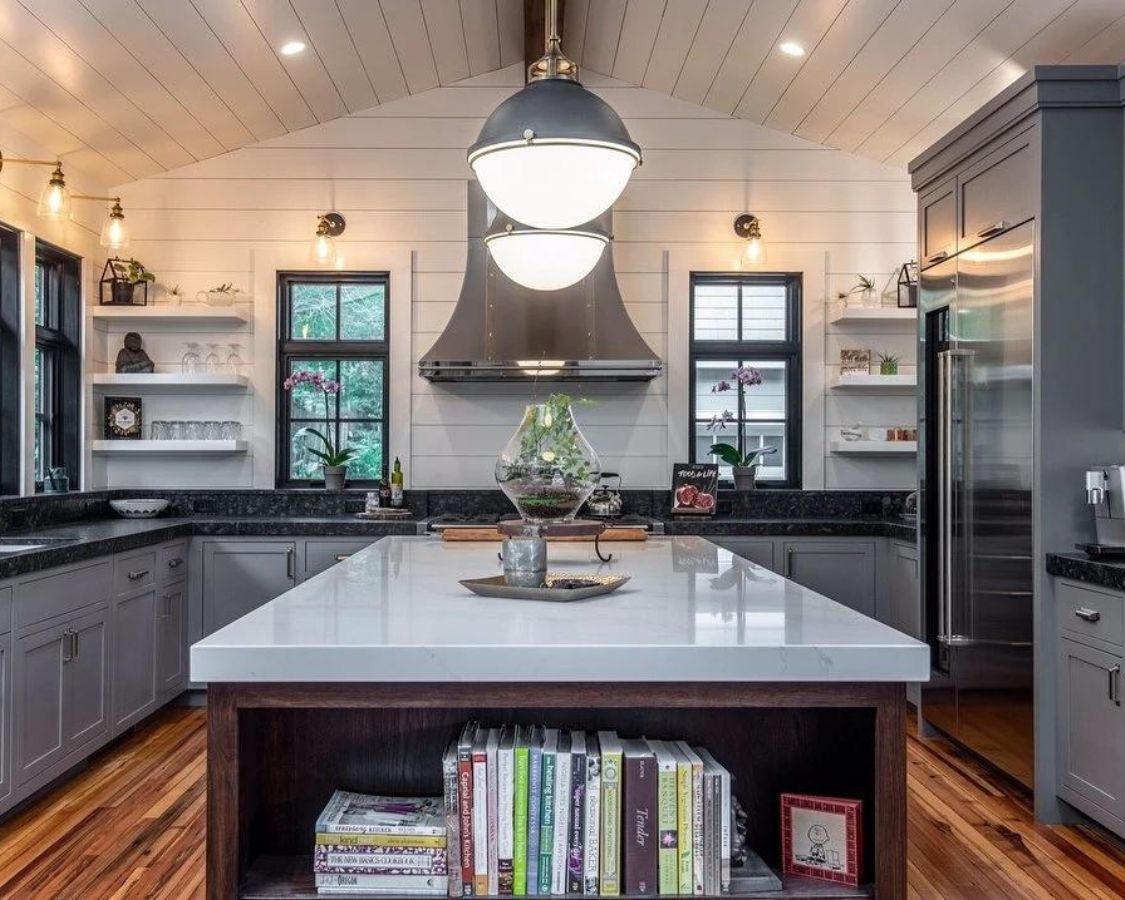 Symmetrical kitchen window design