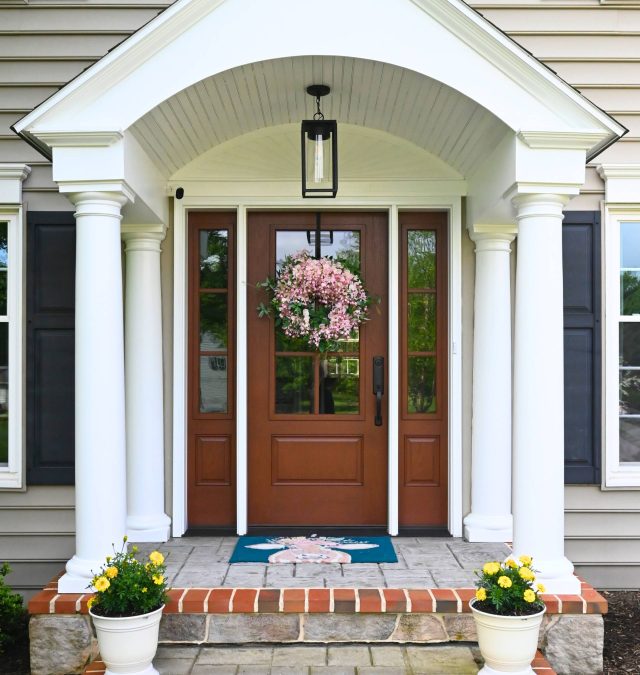 Dolphin Drive – Entry Way