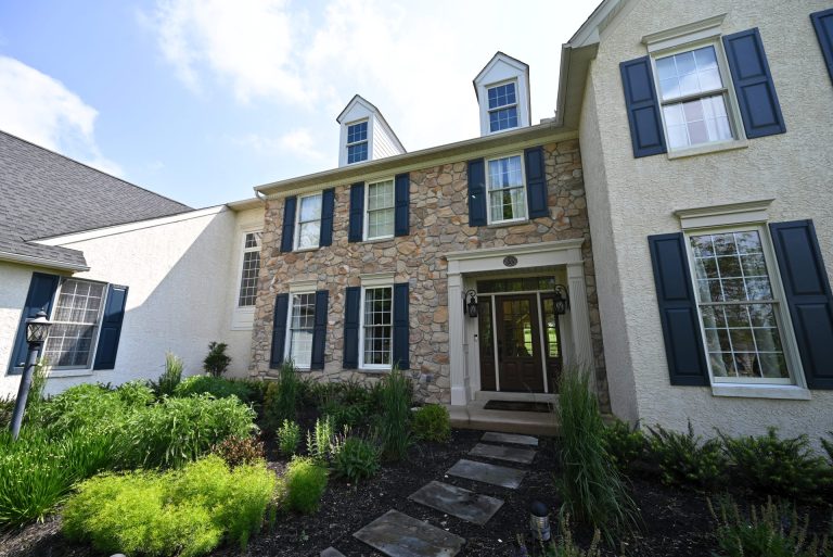 9cdaf102-265c-4e89-8bc8-870677962c84